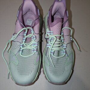 New - Yelang Just SO SO Women's Athletic Running Shoes Size 8